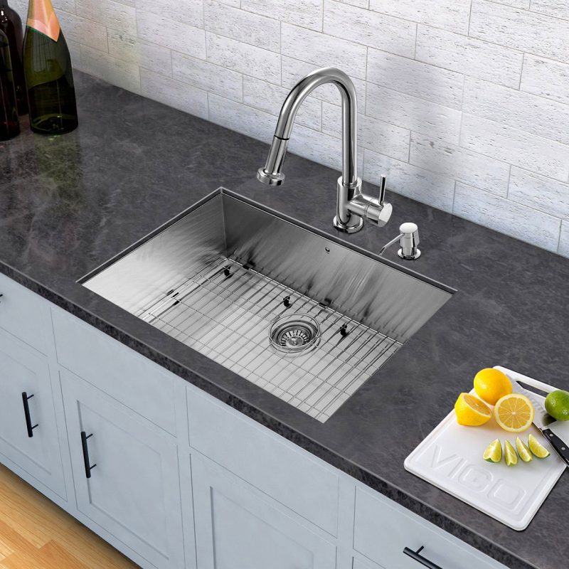 Best Kitchen Faucet Ideas-Single Handle Pull Down Kitchen Faucet by Vigo